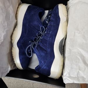 Men's Jordan 11 Jeter Lows